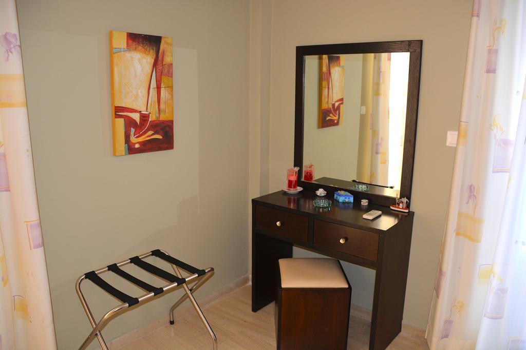 Alexandra Apartment Ipsos Luaran gambar